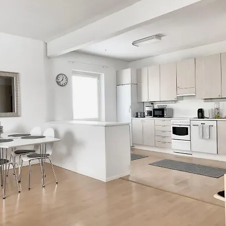 Spacious With Free Parking Pori
